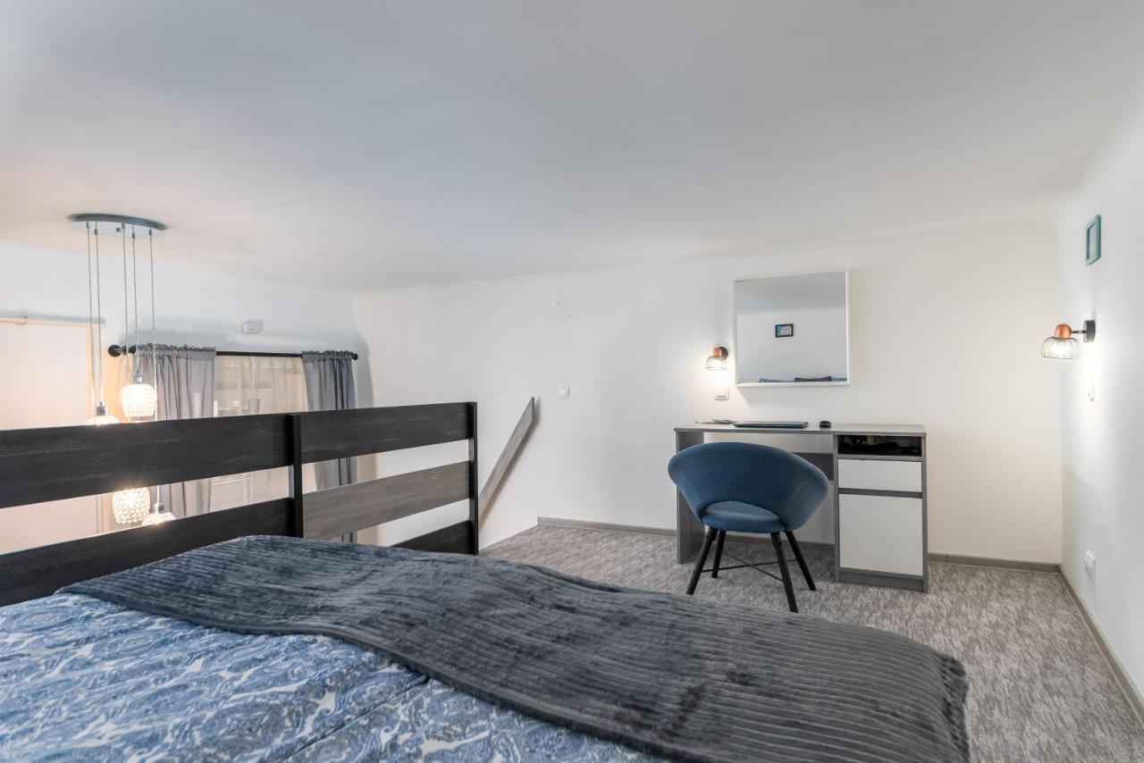 Astoria Blue Apartment Будапеща Екстериор снимка