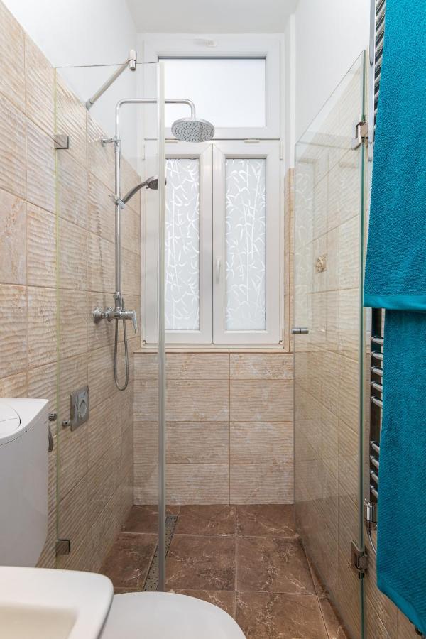 Astoria Blue Apartment Будапеща Екстериор снимка